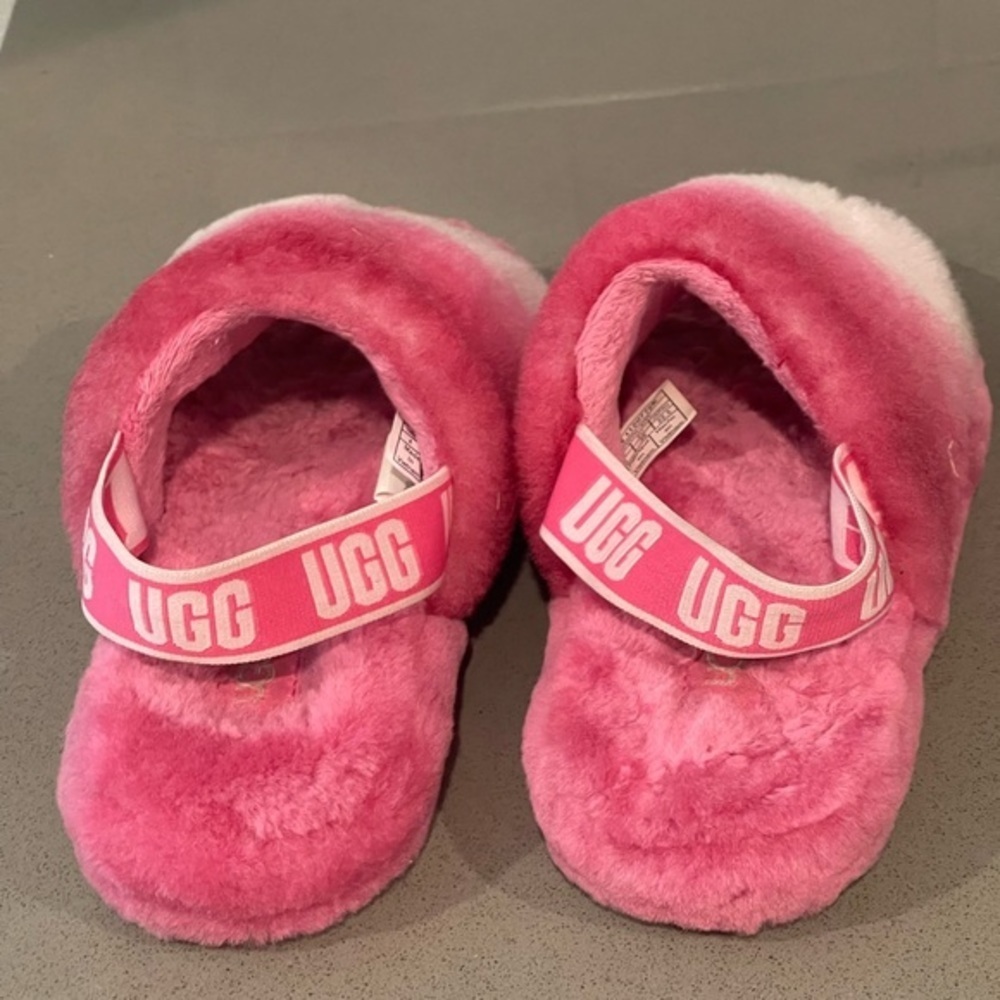 UGG fluff yeah slides - Picture 2 of 5